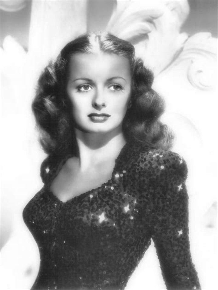 Noel Neill biografía, edad, altura, esposa, net worth, familia