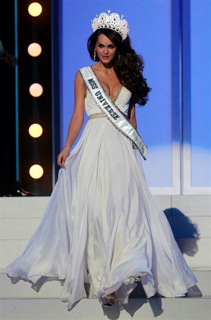 Olesya Stefanko Biography, Age, Height, Husband, Net Worth, Family