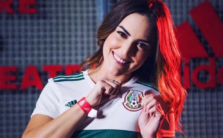 Patty Lopez de la Cerda (Sportscaster) - Age, Birthday, Bio, Facts, Family, Net Worth, Height & More