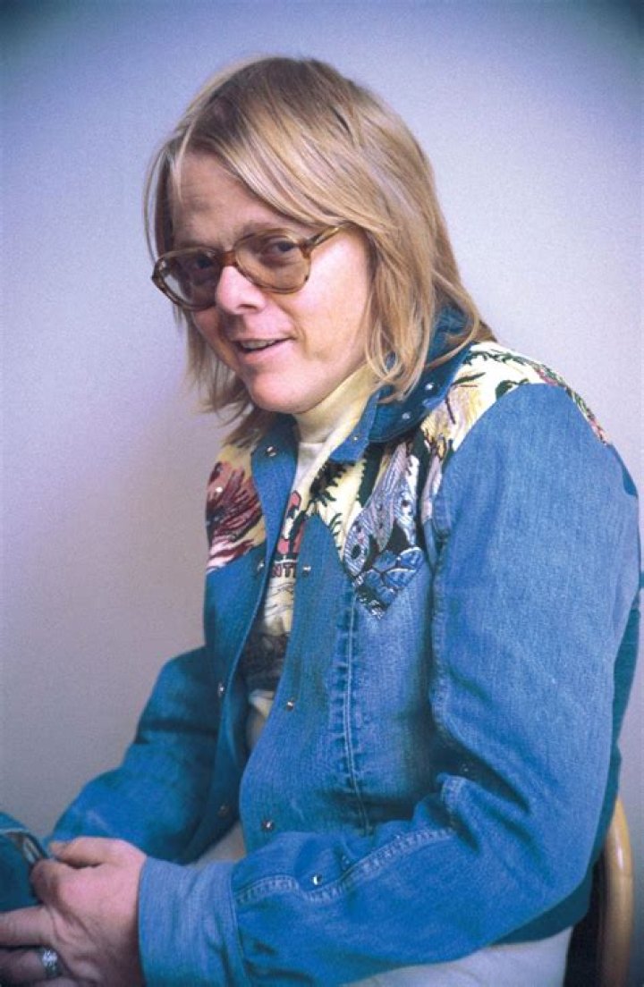 How tall is Paul Williams