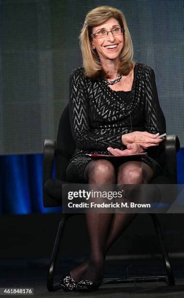 Paula S. Apsell Biography, Age, Height, Wife, Net Worth and Family