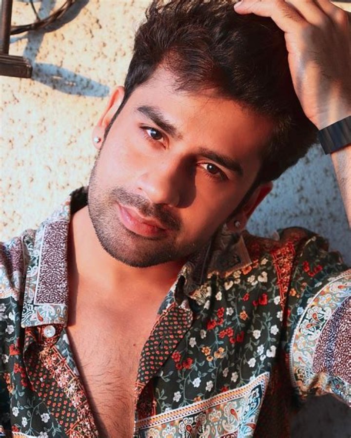 Pavni Mehrotra Height, Weight, Net Worth, Age, Birthday, Wikipedia, Who, Nationality, Biography