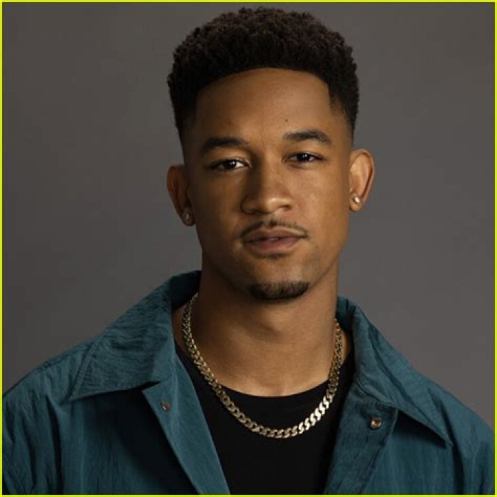 Peyton Alex Smith (TV Actor) - Age, Birthday, Bio, Facts, Family, Net Worth, Height & More