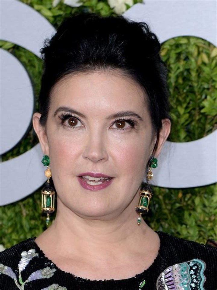 Phoebe Cates (Movie Actress) - Age, Birthday, Bio, Facts, Family, Net Worth, Height & More