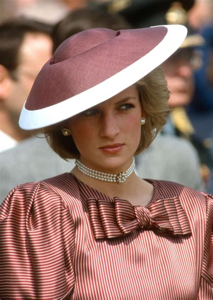 33 Princess Diana Pictures That Capture 'The People's Princess'