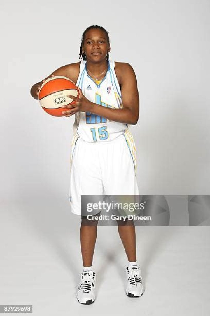 Quianna Chaney Biography, Age, Height, Husband, Net Worth, Family