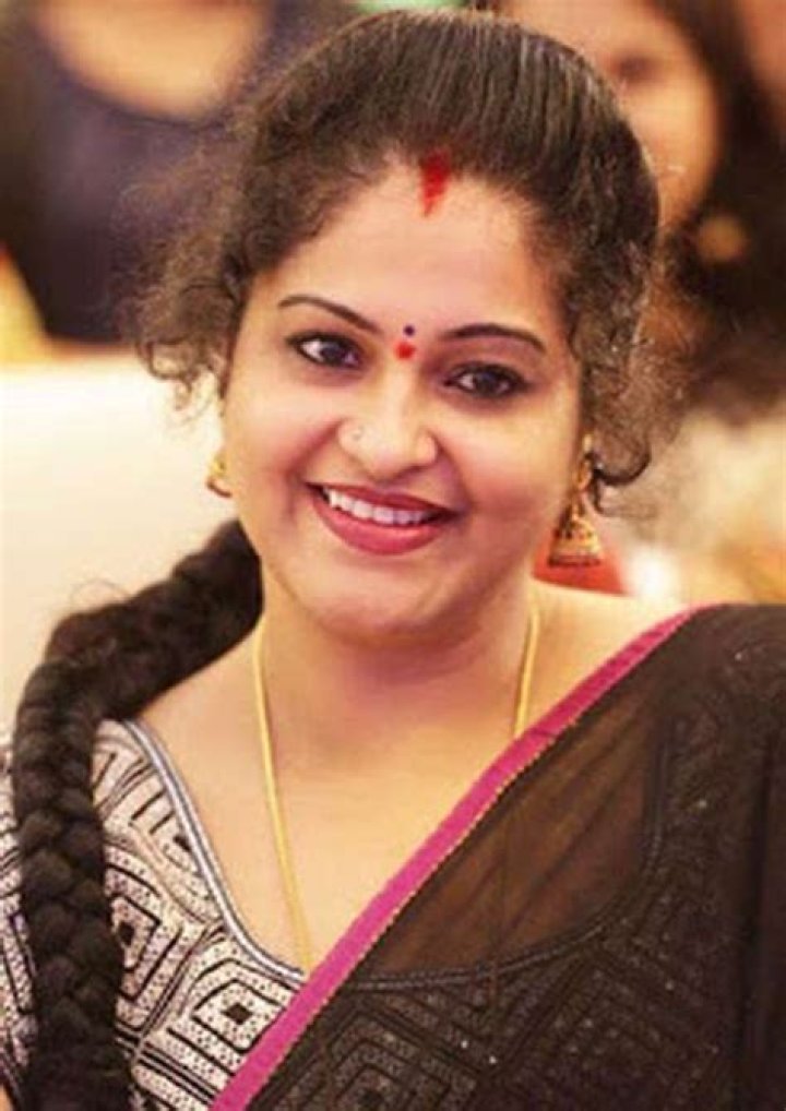 Raasi (Mantra) Height, Weight, Net Worth, Age, Birthday, Wikipedia, Who, Instagram, Biography