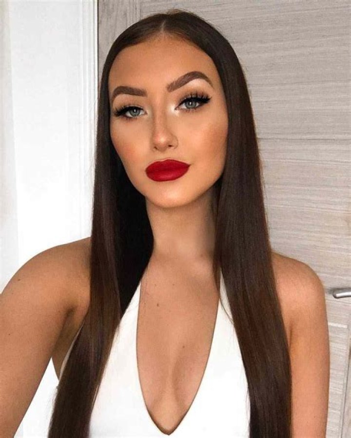 Renee Hannah – Celebsgraphy