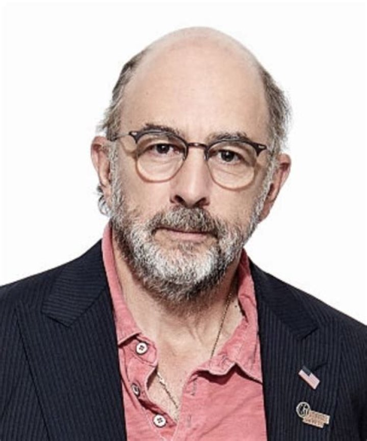 Richard Schiff Biography, Age, Height, Wife, Net Worth, Family