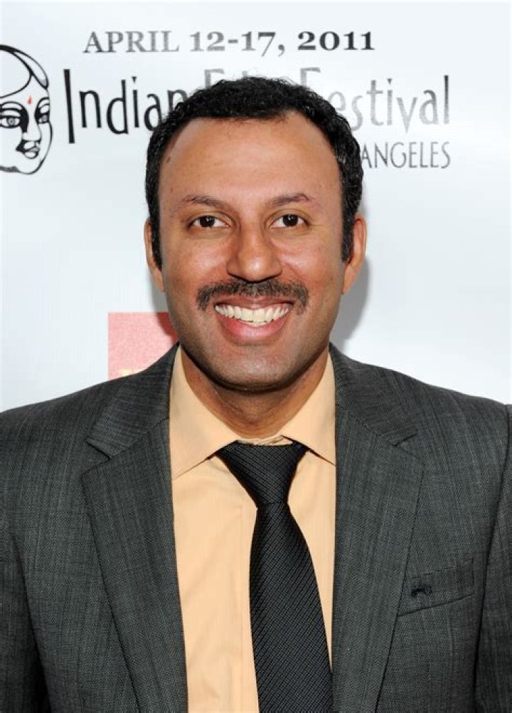 Rizwan Manji Biography, Age, Height, Wife, Net Worth, Family