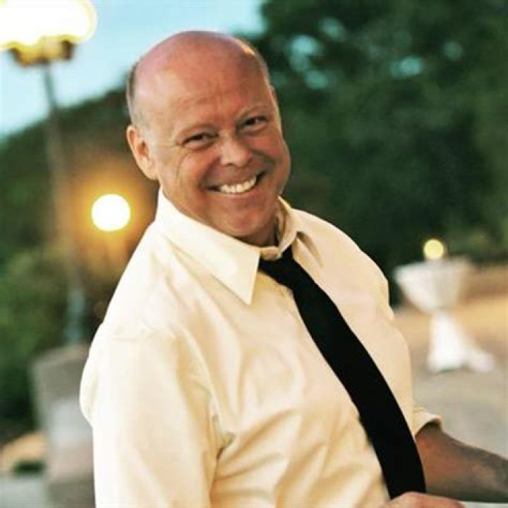 Rob Garrison (TV Actor) - Age, Birthday, Bio, Facts, Family, Net Worth, Height & More