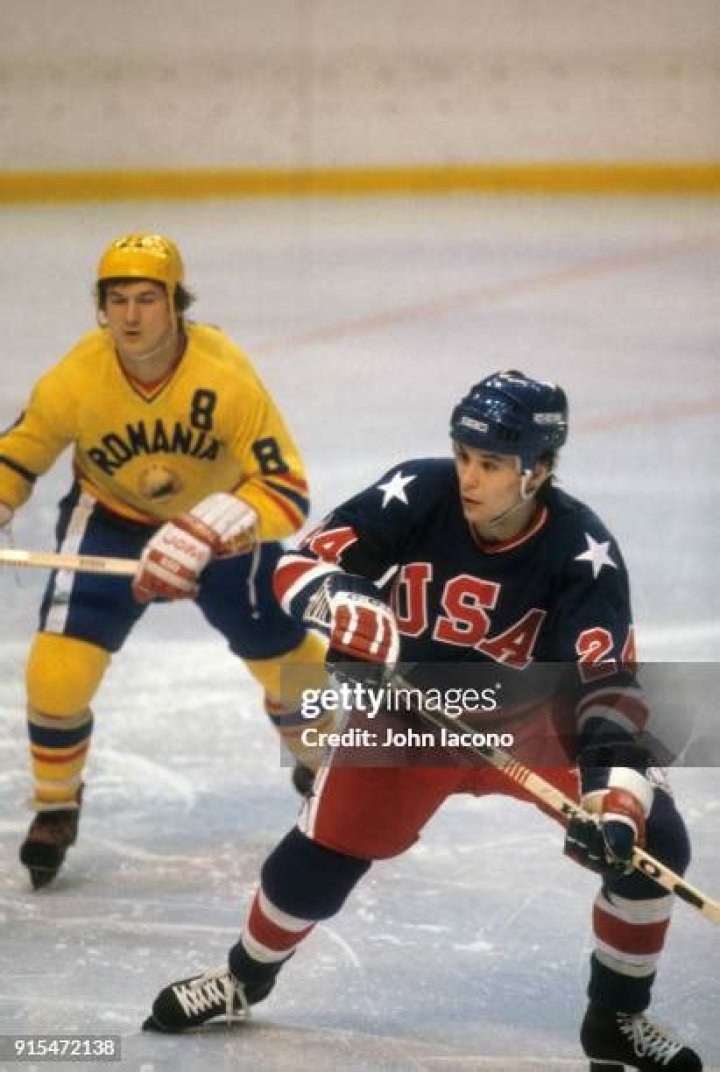 Rob McClanahan (Hockey Player) - Age, Birthday, Bio, Facts, Family, Net Worth, Height & More