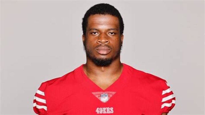 
Robert Beal Jr Height, Weight, Net Worth, Age, Birthday, Wikipedia, Who, Nationality, Biography 