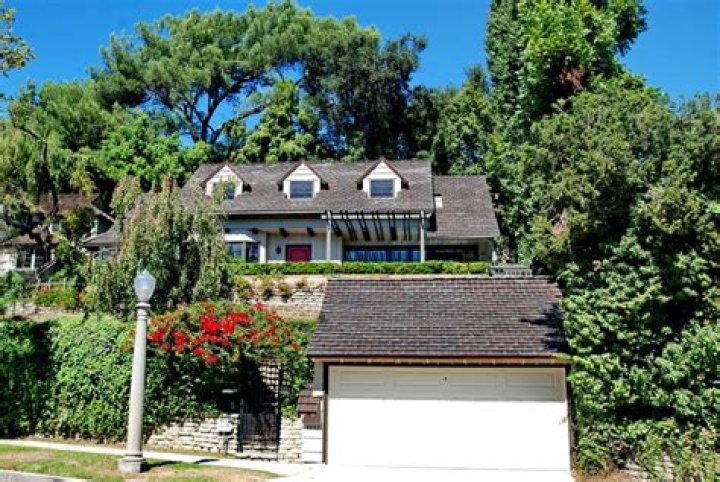 Robert Byrd (architect) Biography, Age, Height, Wife, Net Worth and Family