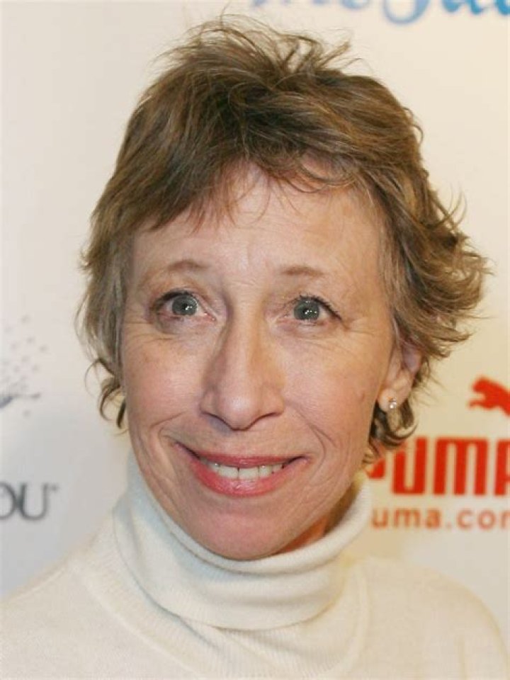 Robin Duke (TV Actress) - Age, Birthday, Bio, Facts, Family, Net Worth, Height & More