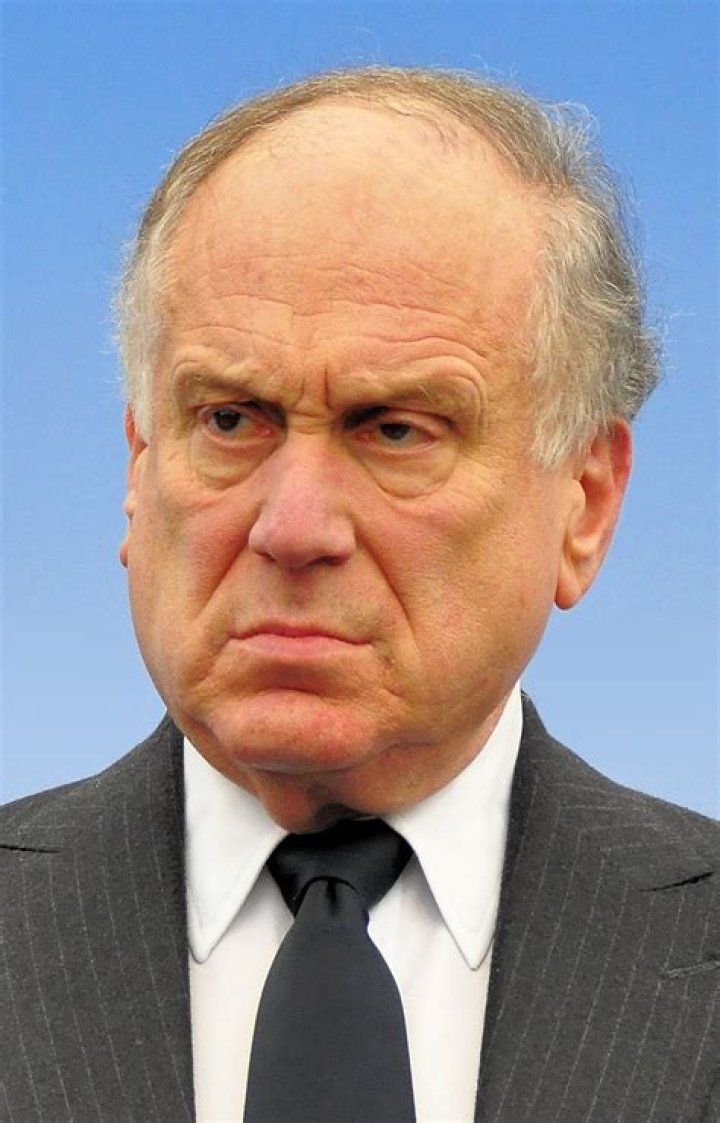 Ronald Lauder Biography, Age, Height, Wife, Net Worth, Family
