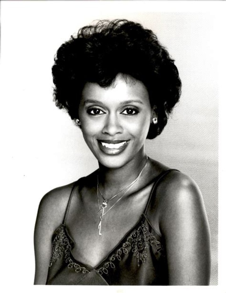 Ronalda Douglas Biography, Age, Height, Husband, Net Worth, Family