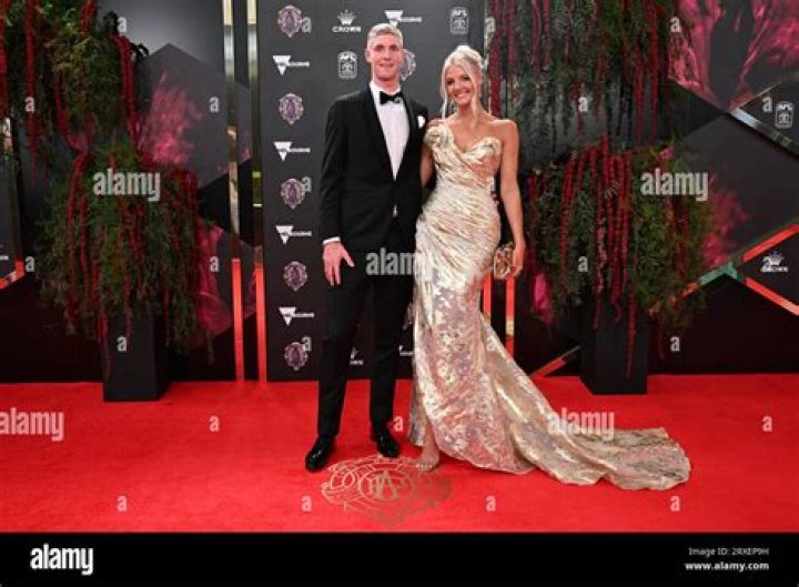 
Rudi Ellis Height, Weight, Net Worth, Age, Birthday, Wikipedia, Who, Nationality, Biography 