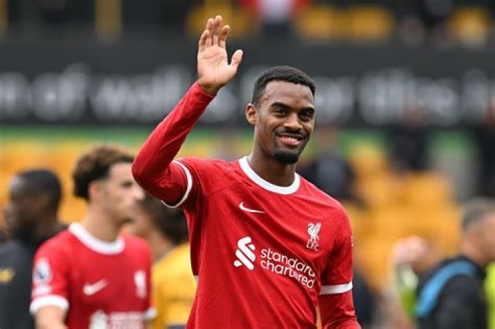 Ryan Gravenberch Biography, Age, Height, Wife, Net Worth, Family