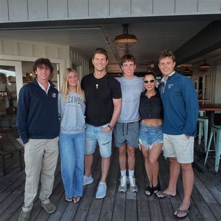 How tall is Ryan McPartlin - Page 2