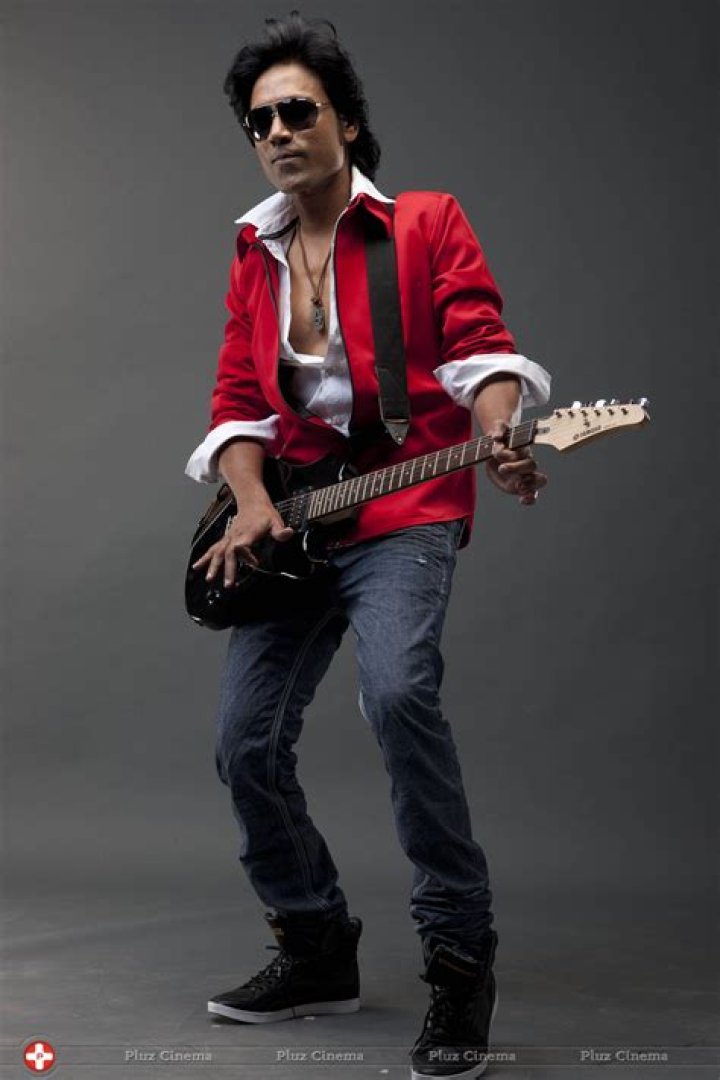 S. J. Surya Biography, Age, Height, Wife, Net Worth, Family