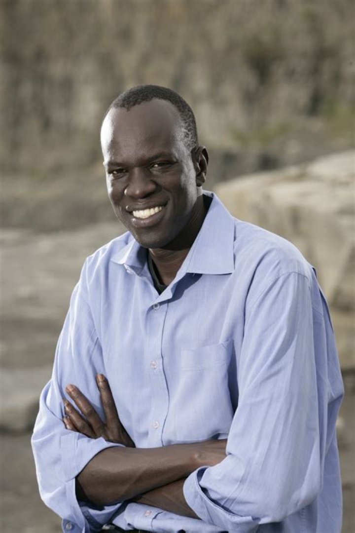 Salva Dut (Activist) - Age, Birthday, Bio, Facts, Family, Net Worth, Height & More