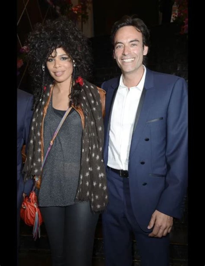 Samaha Sam Enceinte 2023