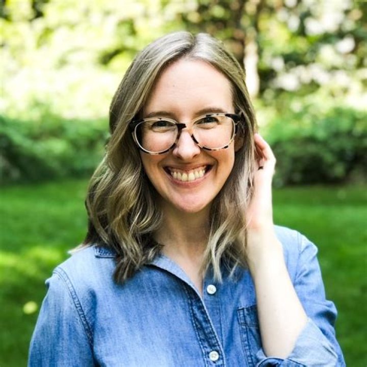 Sarah Bradley Biography, Age, Height, Husband, Net Worth, Family