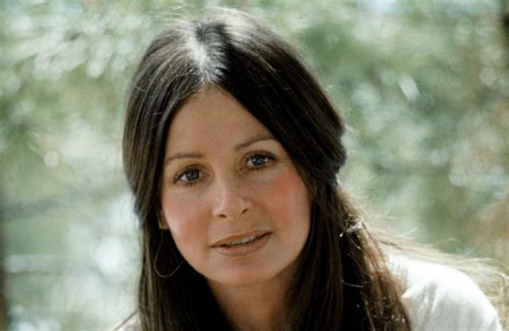 Sarah Miles (Movie Actress) - Age, Birthday, Bio, Facts, Family, Net Worth, Height & More