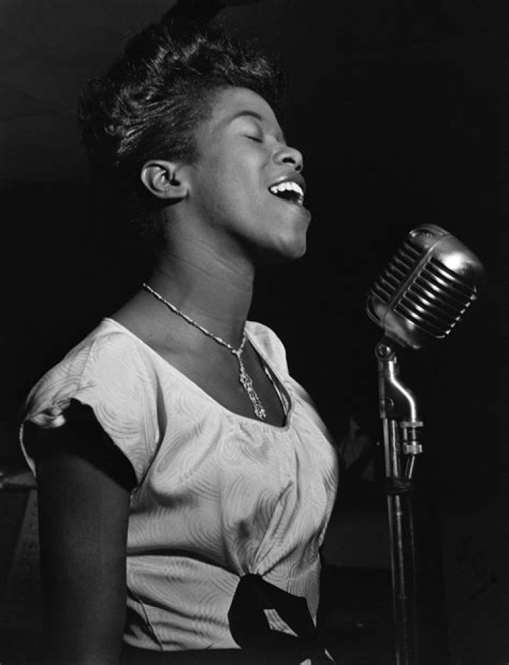 Sarah Vaughan (Jazz Singer) - Age, Birthday, Bio, Facts, Family, Net Worth, Height & More
