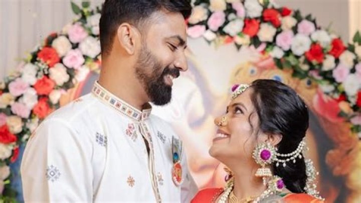 Who is Sayli Kamble? Wiki, Biography, Age, Net Worth, Parents, Boyfriend, Songs, Height & More