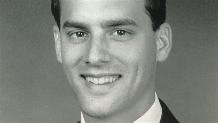 Scott Maddox (Politician) - Age, Birthday, Bio, Facts, Family, Net Worth, Height & More