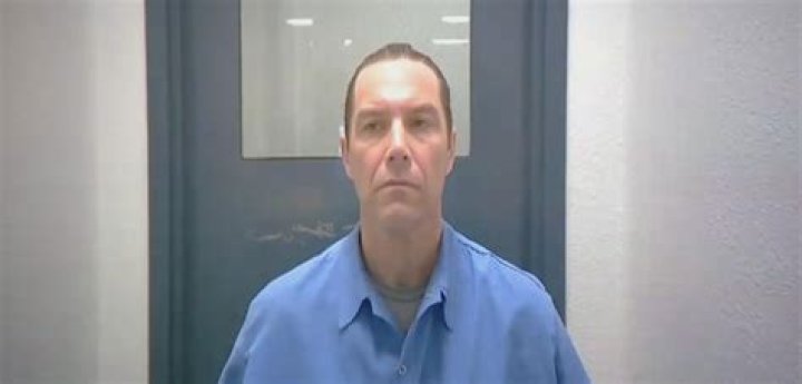 
Scott Peterson attorney requests for a new trial in the murder case of his wife and unborn son 