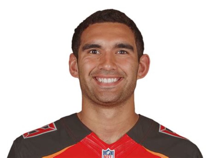 Sefo Liufau Biography, Age, Height, Wife, Net Worth, Family