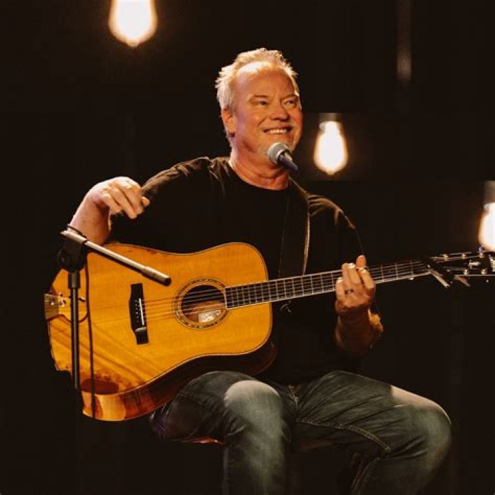 Shawn Mullins (Pop Singer) - Age, Birthday, Bio, Facts, Family, Net Worth, Height & More