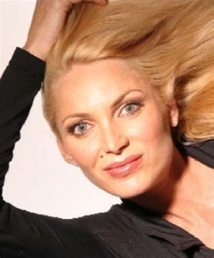 Shelley Michelle Biography, Age, Height, Husband, Net Worth, Family