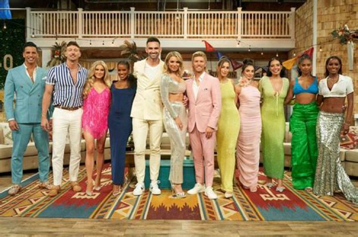 
“She’s the most calculated person”: Summer House star Kyle Cooke throws shade at Lindsay Hubbard amid Carl Radke-Loverboy drama 