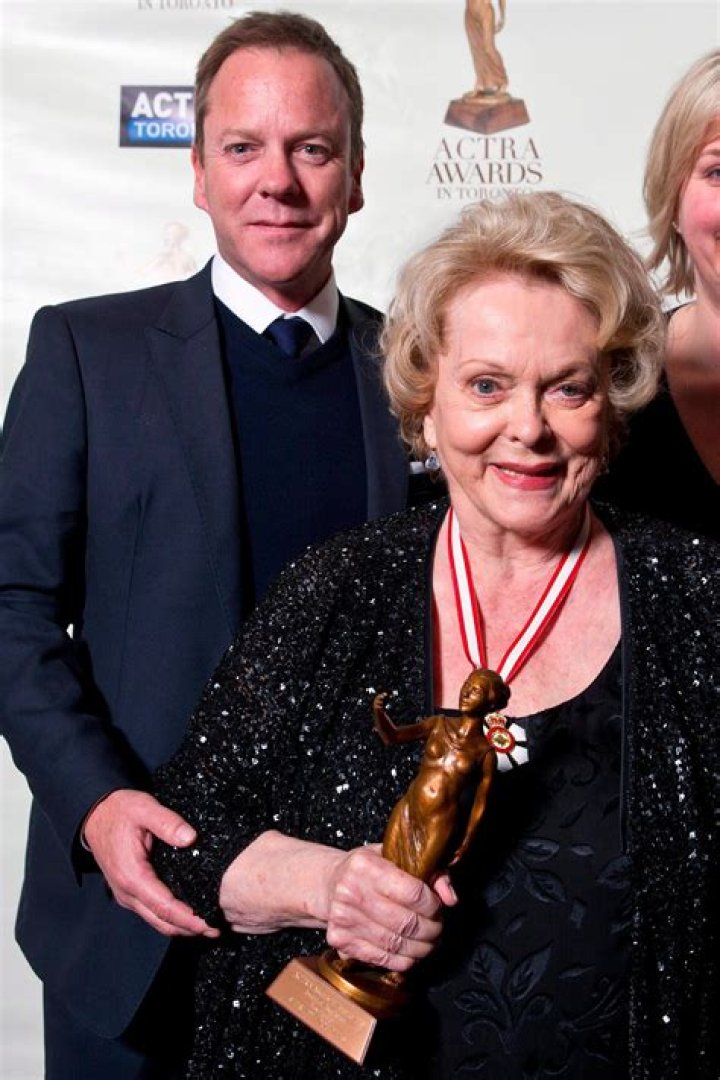 Shirley Douglas Bio, Net Worth, Facts, Wiki, Death, Death Cause, Coronavirus, Husband, Kids, Age, Height, Career, Famous, Actress, Movies, TV Shows