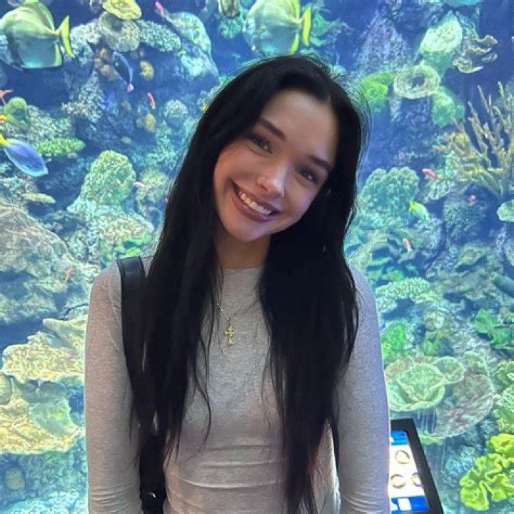 Signa Mae (TikTok Star) - Age, Birthday, Bio, Facts, Family, Net Worth, Height & More