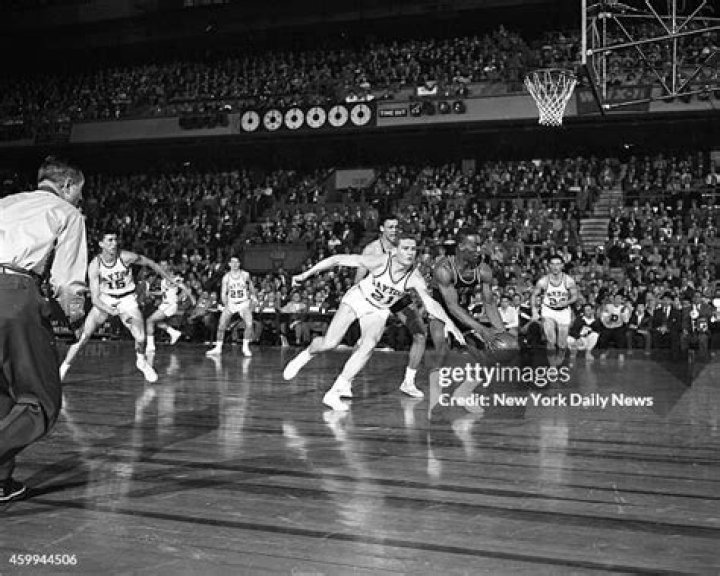 Sihugo Green Biography, Age, Height, Wife, Net Worth, Family