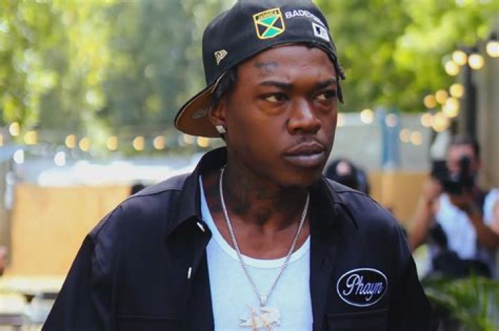 skillibeng (Reggae Singer) - Age, Birthday, Bio, Facts, Family, Net Worth, Height & More