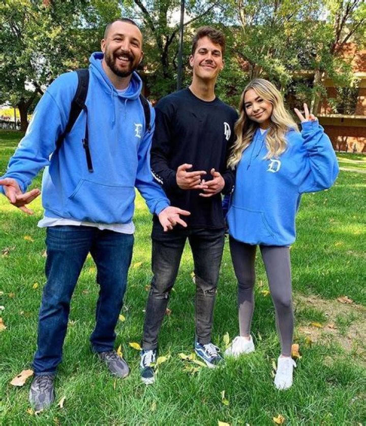 Steven Schapiro (YouTube Star) - Age, Birthday, Bio, Facts, Family, Net Worth, Height & More