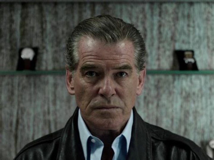 Stuart Hughes Biography, Age, Height, Wife, Net Worth, Family