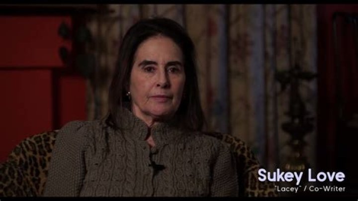 Suzanna Love Biography, Age, Height, Husband, Net Worth, Family