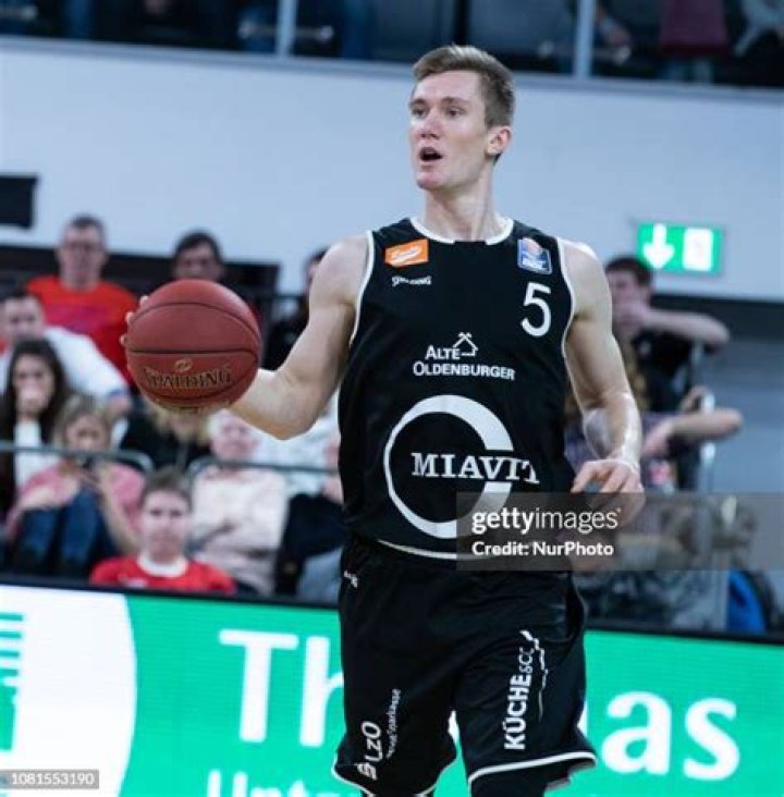 T. J. Bray Biography, Age, Height, Wife, Net Worth, Family