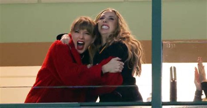 Taylor Swift Seemingly Wears Brittany Mahomes’ Red Jacket as She Cheers Travis Kelce on at Chiefs Game