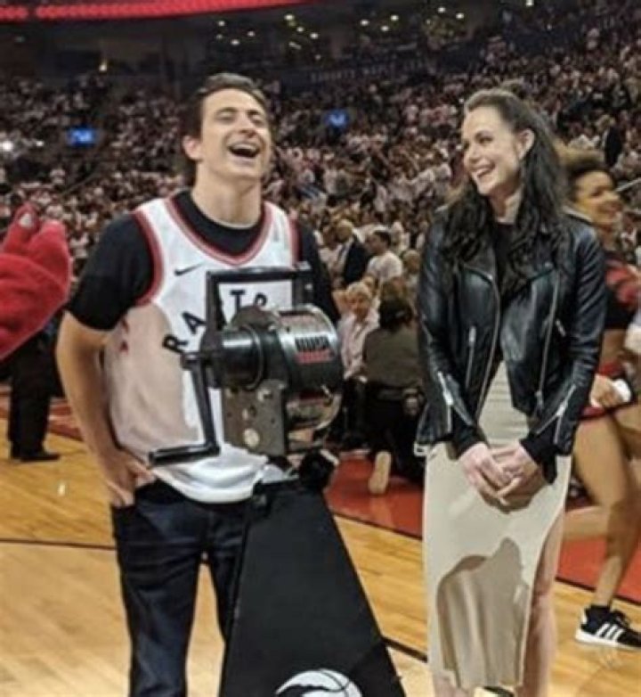 All the Steamiest, Sexiest #VirtueMoir Moments to Rewatch for Valentine’s Day