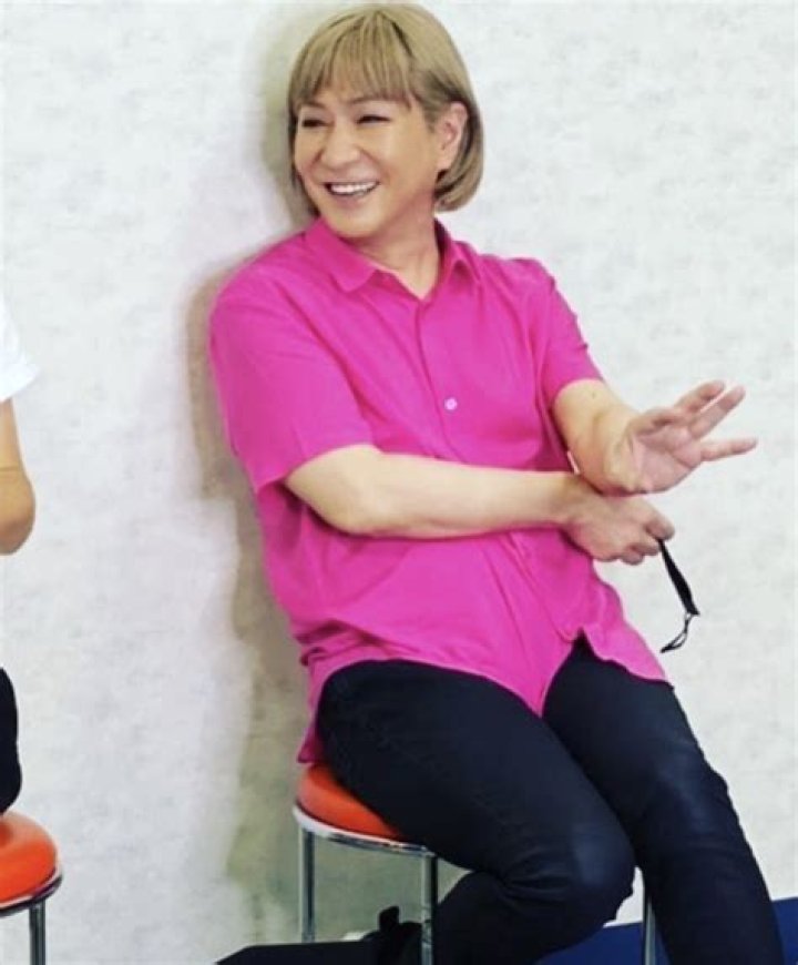 Tetsuya Komuro Biography, Age, Height, Wife, Net Worth, Family