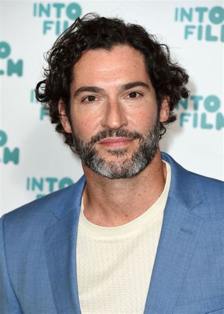 Tom Ellis Biography, Age, Height, Wife, Net Worth, Family