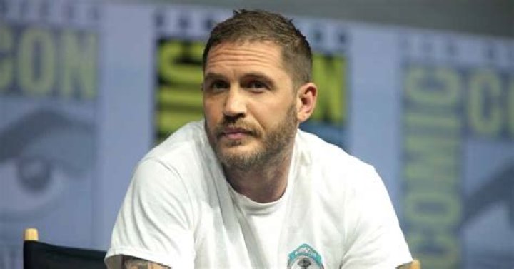 Tom Hardy Has a Rap Mixtape From 1999 and It’s Honestly Good